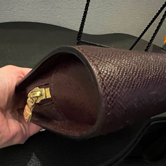 Louis Vuitton Taiga Leather Pochette Voyage Clutch - Rare colorway VI0051 COA - Picture 5 of 9